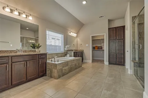 $599,900 | 10660 Red Tail Place, Conroe, TX 77385