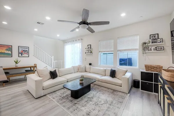 $749,000 | 1374 Palo Verde Way, Vista, CA 92083