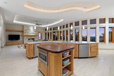 $3,368,060 | 17800 Flagler Drive, Austin, TX 78738