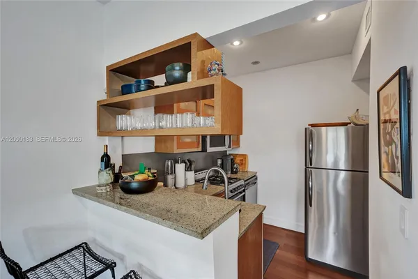 $2,000 | 815 Euclid Avenue, Unit 8, Miami Beach, FL 33139