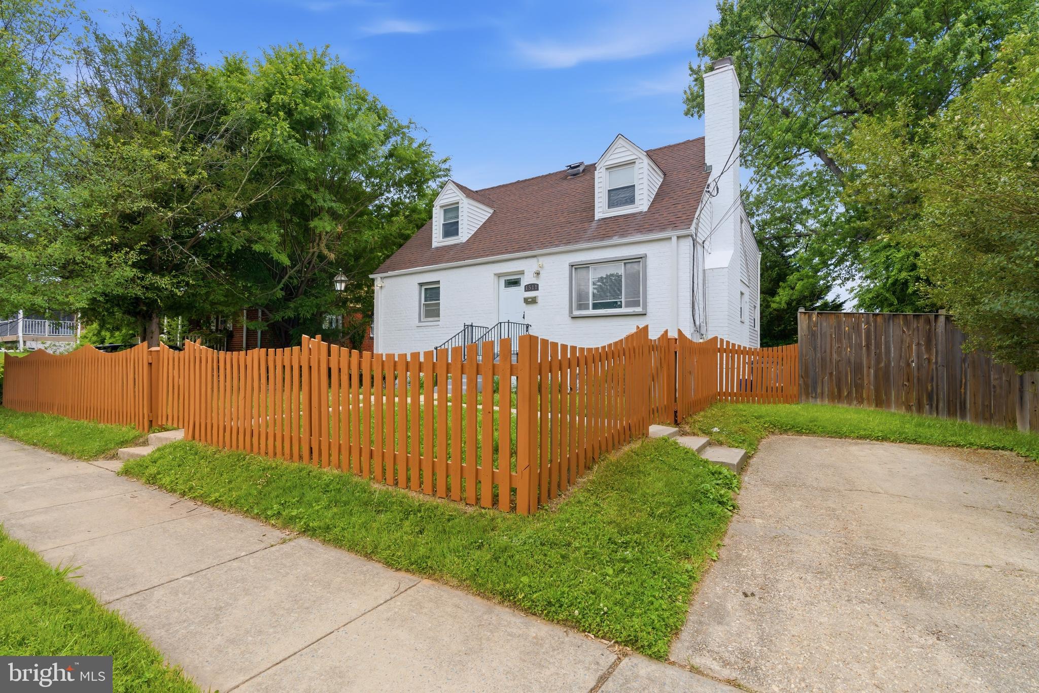 1511 Crest Road Silver Spring, MD 20902 - Photo 2 of 66