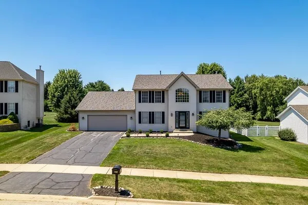 $415,000 | 1142 University Parkway, Rockton, IL 61072