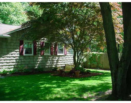 157 Edgewater Road Agawam, MA 01001 - Photo 8 of 17 Gallery Image 8