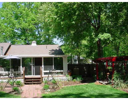 157 Edgewater Road Agawam, MA 01001 - Photo 9 of 17 Gallery Image 9