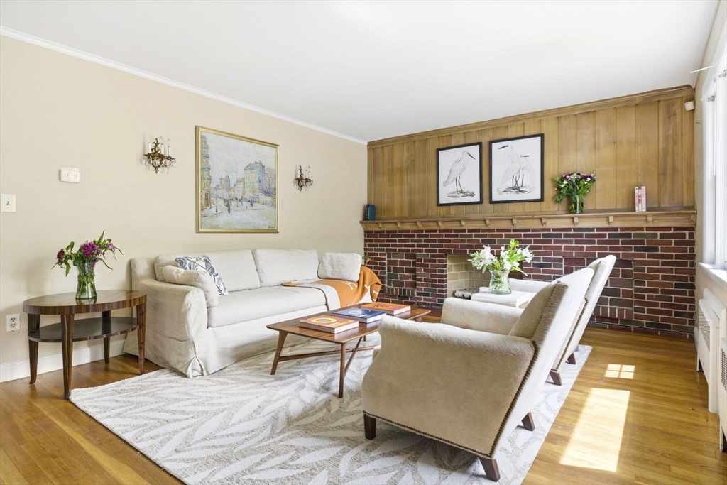 231 Moss Hill Road Boston, MA 02130 - Photo 5 of 34
