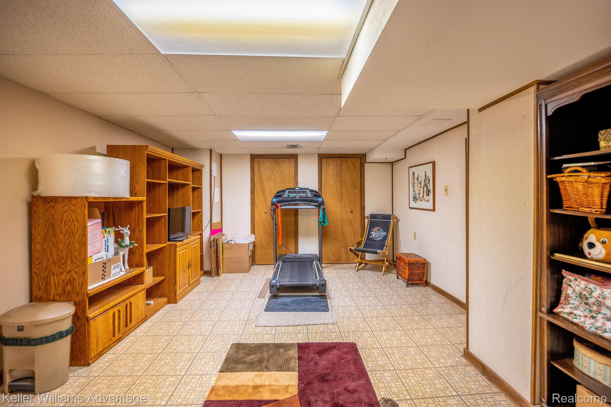 40452 East Mill Rd Court Novi, MI 48375 - Photo 23 of 28