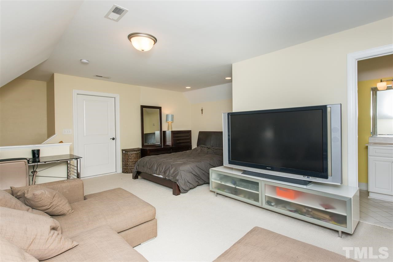 529 Pace Street Raleigh, NC 27604 - Photo 11 of 19 Photo 11