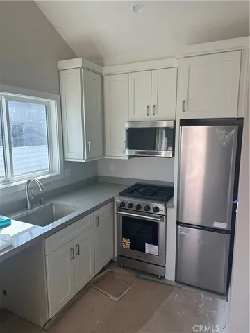 $2,500 | 204 Lugonia Street, Unit C, Newport Beach, CA 92663