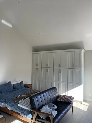 $2,500 | 204 Lugonia Street, Unit C, Newport Beach, CA 92663