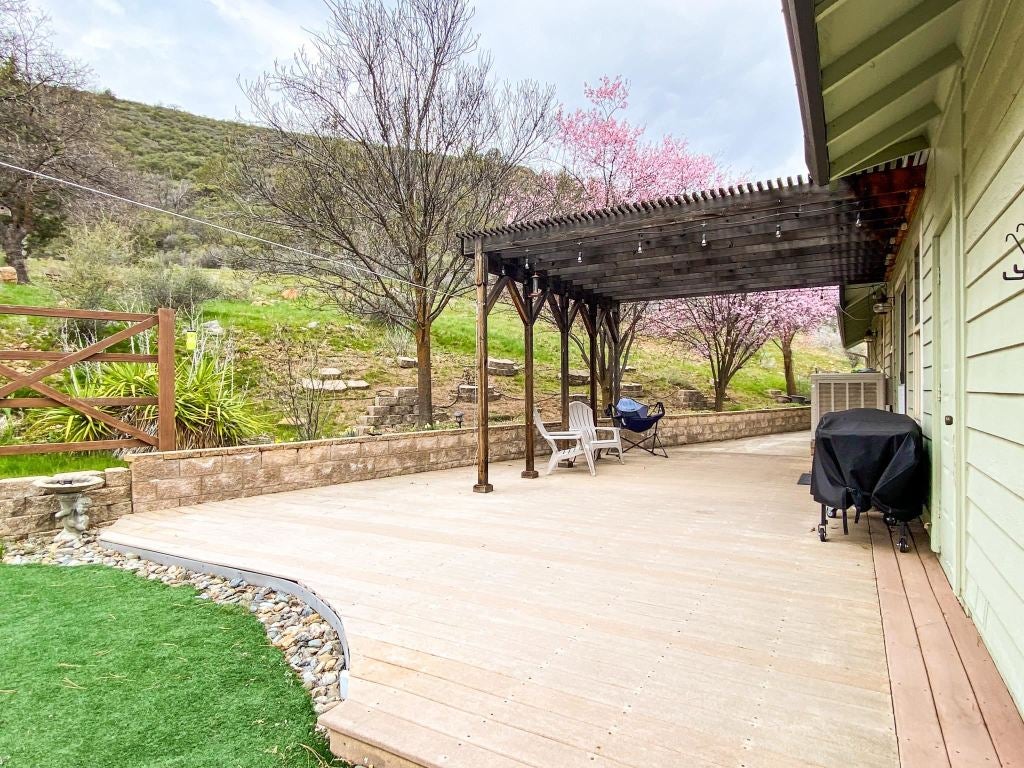 9701 Cram Gulch Road Yreka, CA 96097 - Photo 39 of 44 Gallery Image 39