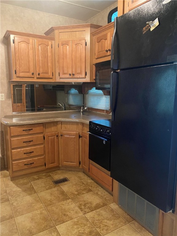 522 Loop Circle Westminster, SC 29693 - Photo 7 of 23 Full Size Refrigerator