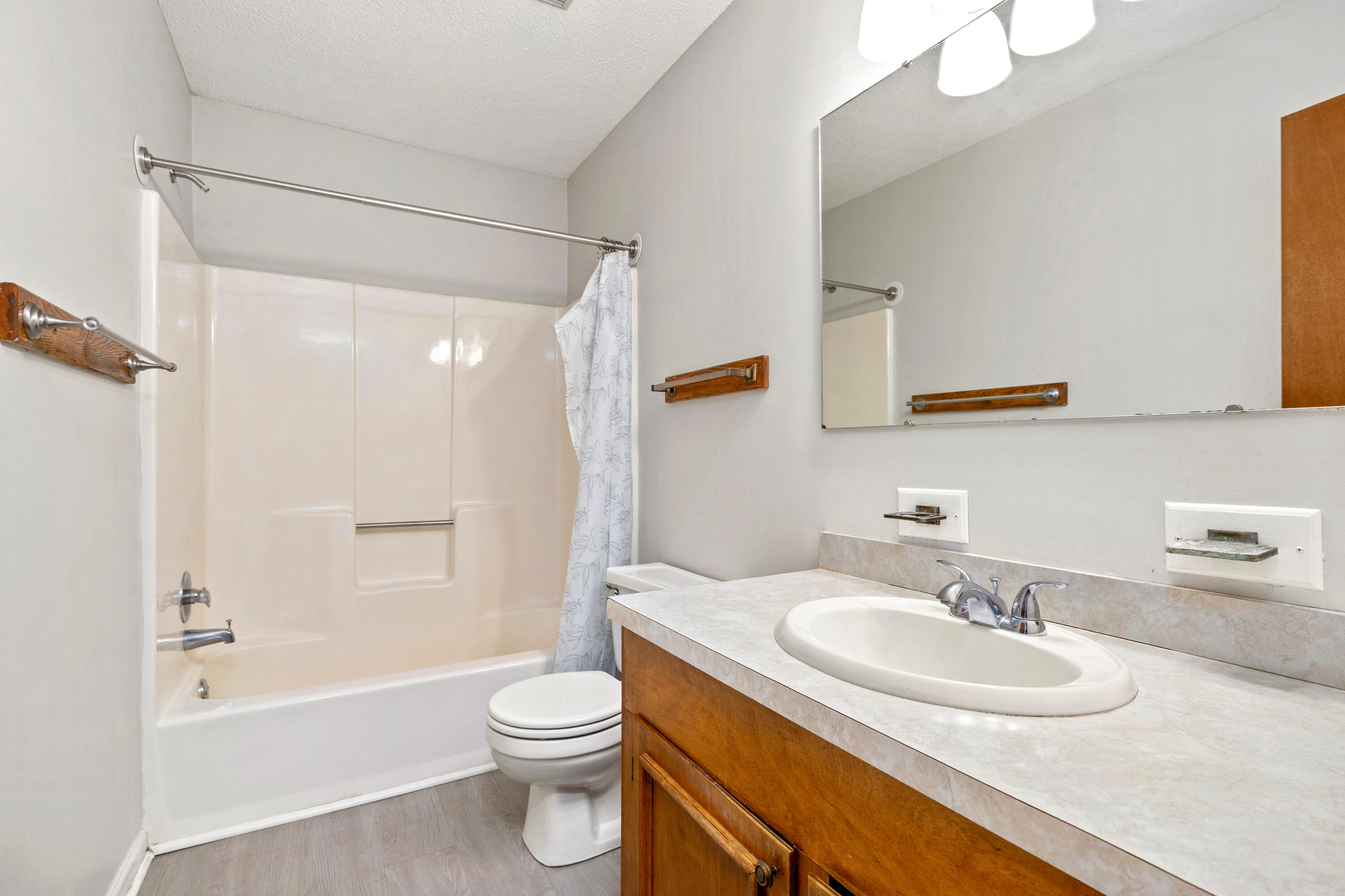 7070 Meeting House Road Dalzell, SC 29040 - Photo 22 of 24 hall bathroom