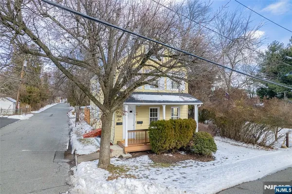 a view of outdoor space yard and deck