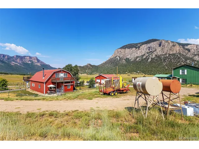 a view of a outdoor space