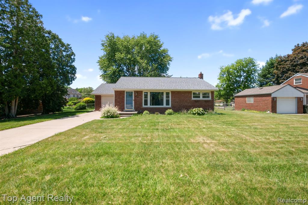 36365 Briarcliff Road Sterling Heights, MI 48312 - Photo 49 of 52