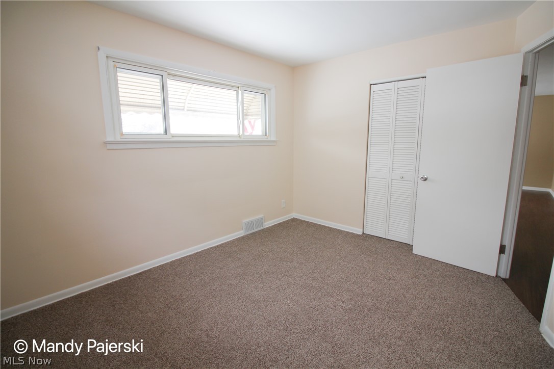 13201 Silver Road Garfield Heights, OH 44125 - Photo 17 of 31