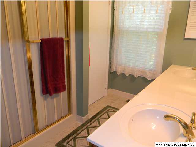 18 Reed Road Howell, NJ 07731 - Photo 11 of 20 Additional Photo
