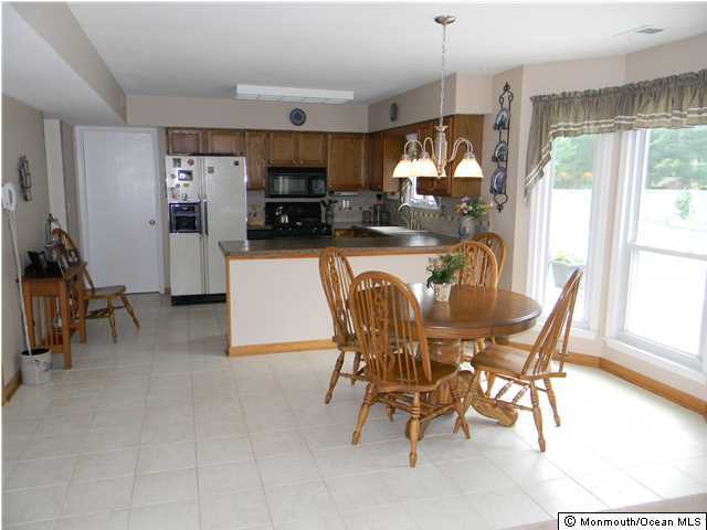 18 Reed Road Howell, NJ 07731 - Photo 7 of 20 Additional Photo