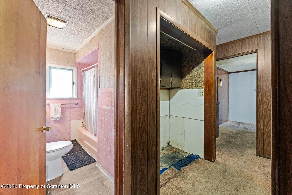810 George Street Throop, PA 18512 - Photo 18 of 55 22-Second Floor Front