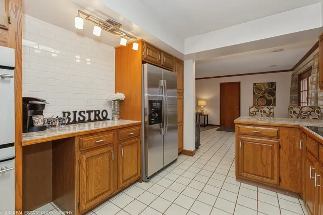 $369,000 | 305 North Veronica Court, St. Joseph, MI 49085