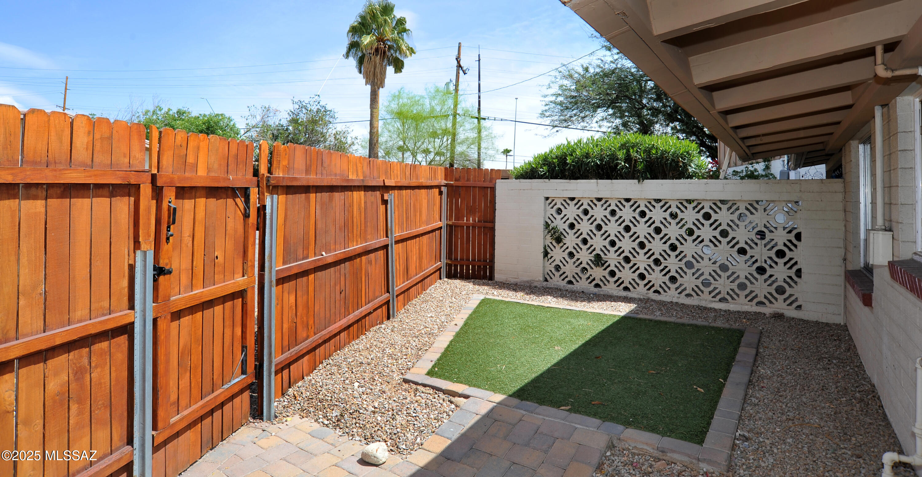 5901 North Oracle Road, Unit 16 Tucson, AZ 85704 - Photo 4 of 27 Gallery Image 4