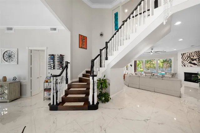 a view of entryway and hall