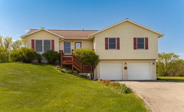 $380,000 | 210 Zenith Street, Lanesboro, MN 55949