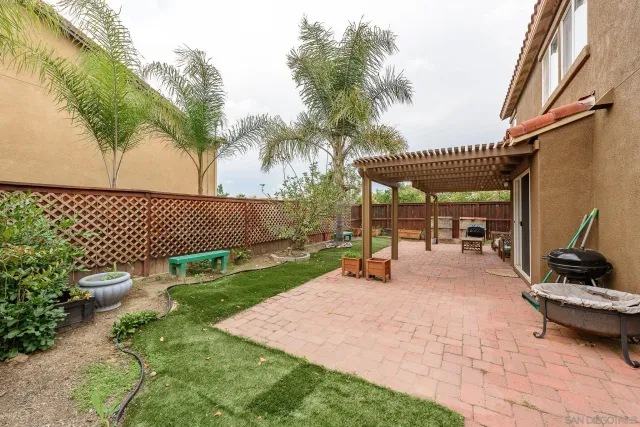 $1,000,000 | 1039 Eliot Street, Oceanside, CA 92057