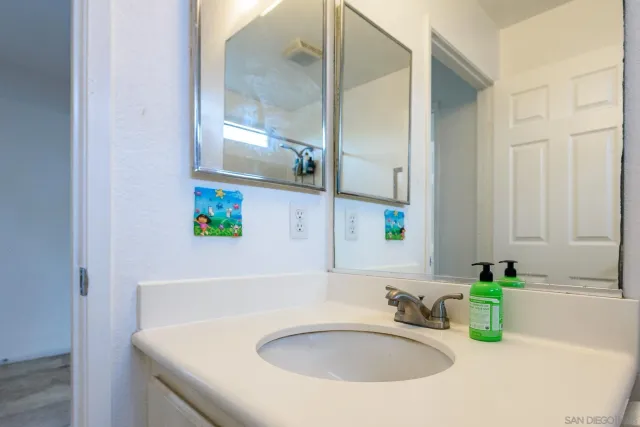 $1,000,000 | 1039 Eliot Street, Oceanside, CA 92057