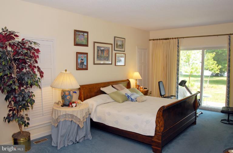 1525 Shipsview Road Annapolis, MD 21409 - Photo 1 of 30 Master Bedroom