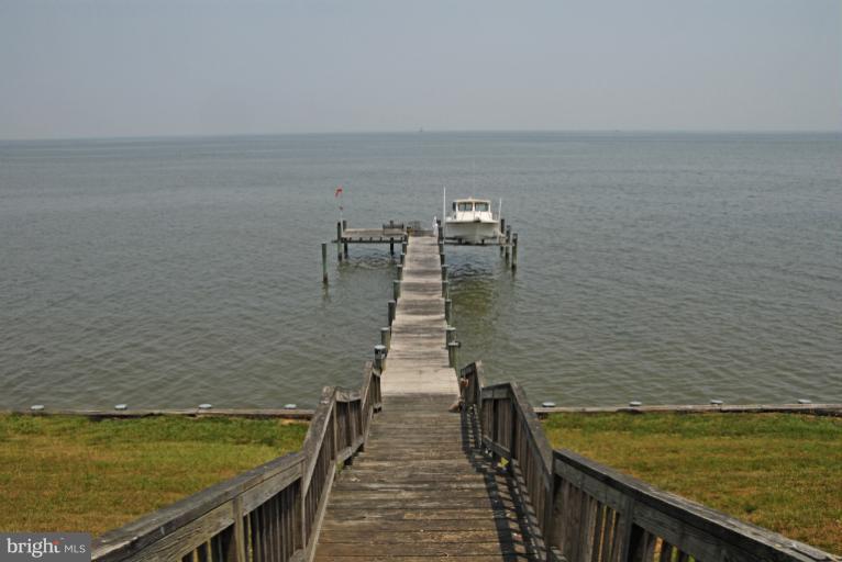 1525 Shipsview Road Annapolis, MD 21409 - Photo 13 of 30 Private Pier