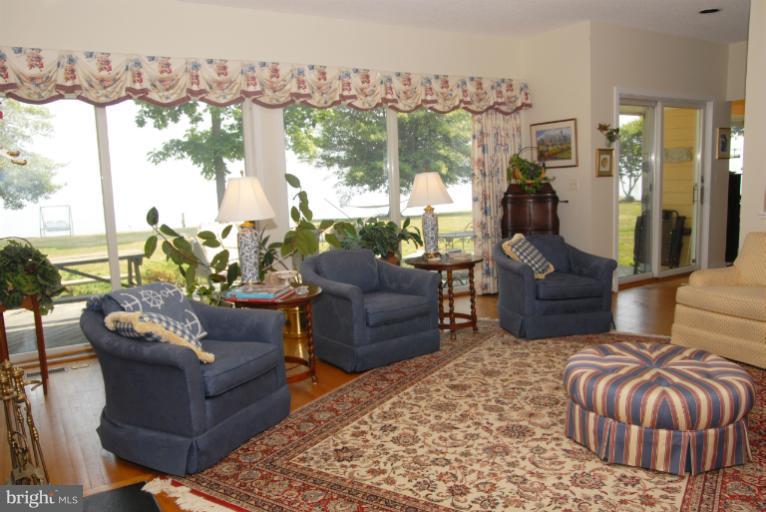1525 Shipsview Road Annapolis, MD 21409 - Photo 22 of 30 Living Room with Waterviews