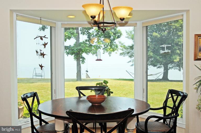1525 Shipsview Road Annapolis, MD 21409 - Photo 4 of 30 Kitchen Table Space w/ waterviews