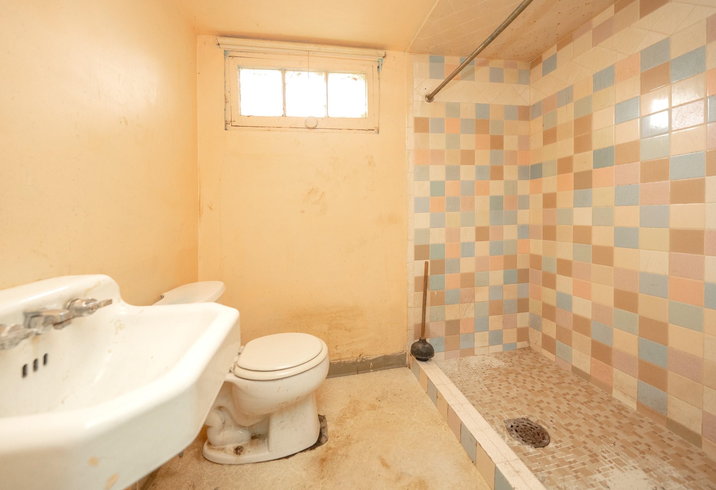 11303 East 9th Avenue Spokane Valley, WA 99206 - Photo 36 of 40