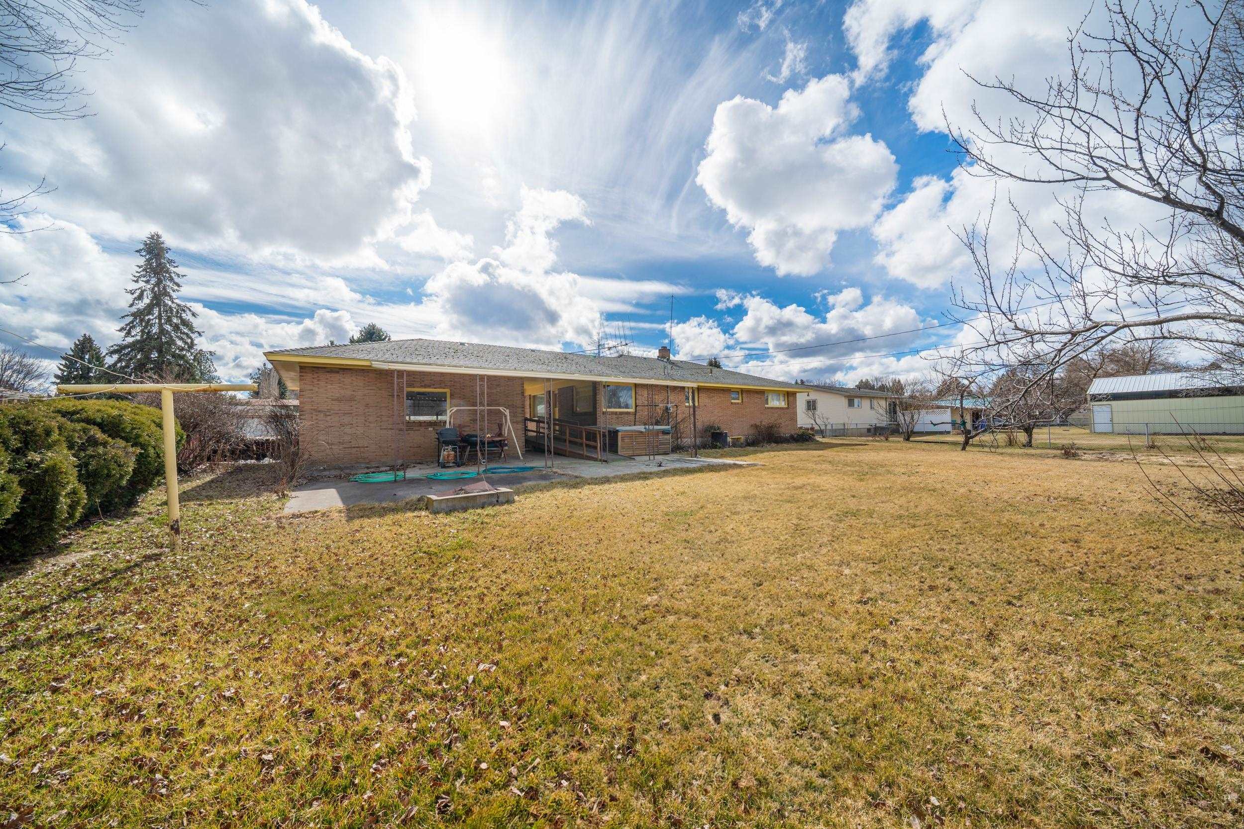 11303 East 9th Avenue Spokane Valley, WA 99206 - Photo 39 of 40