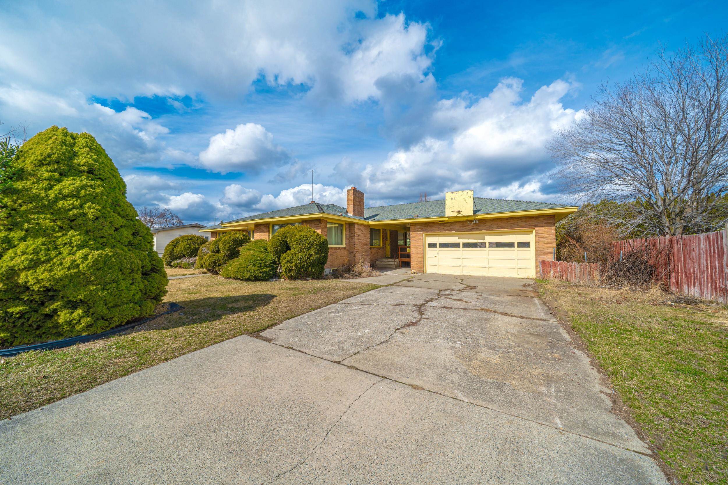 11303 East 9th Avenue Spokane Valley, WA 99206 - Photo 5 of 40