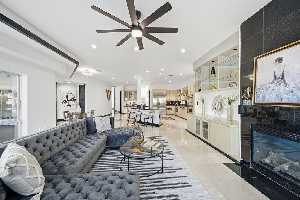 1907 Ray Shell Court Seabrook, TX 77586 - Photo 15 of 50 a living room with furniture and kitchen view