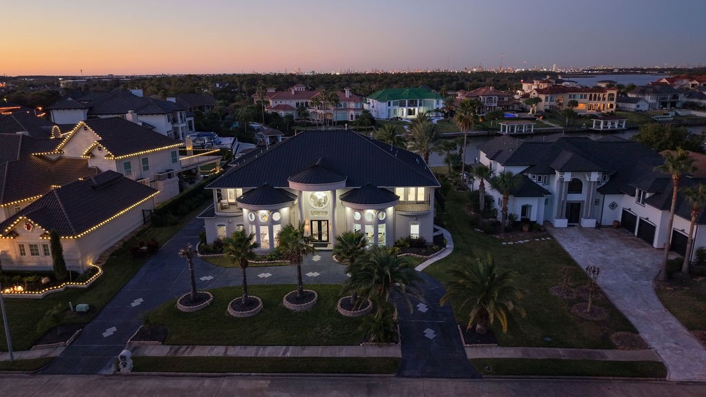 1907 Ray Shell Court Seabrook, TX 77586 - Photo 5 of 50