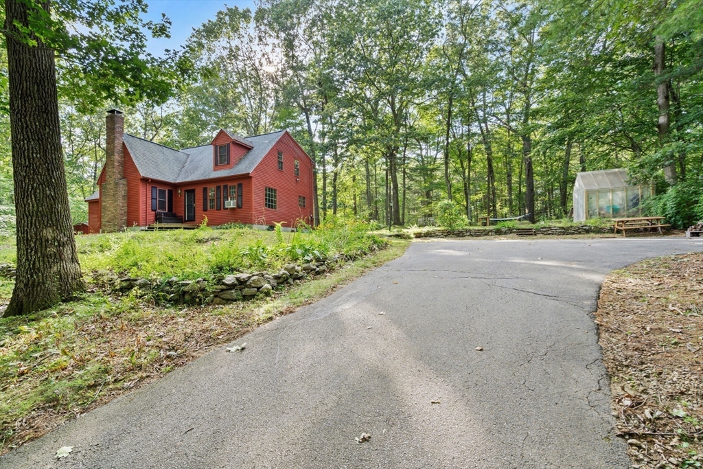 68 Borkum Road Spencer, MA 01562 - Photo 1 of 32 Gallery Image 1