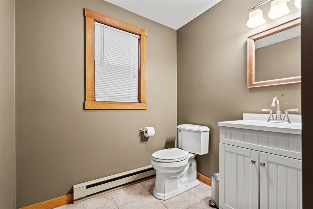 68 Borkum Road Spencer, MA 01562 - Photo 13 of 32 Gallery Image 13