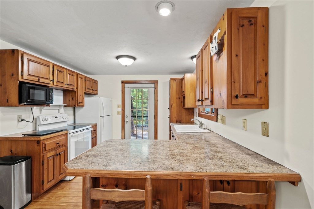 68 Borkum Road Spencer, MA 01562 - Photo 17 of 32 Gallery Image 17