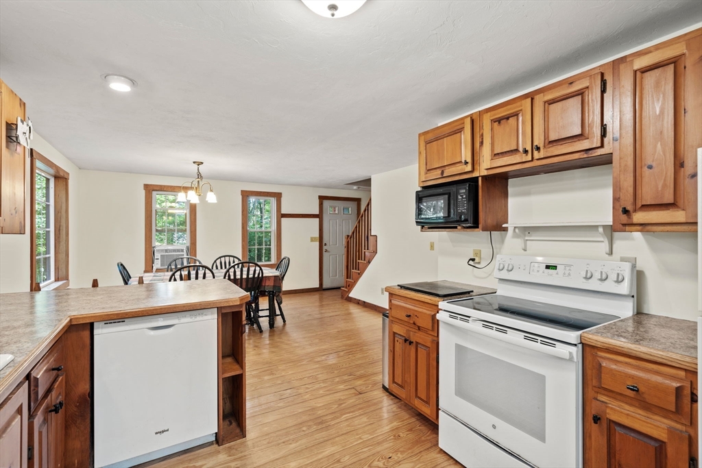 68 Borkum Road Spencer, MA 01562 - Photo 18 of 32 Gallery Image 18