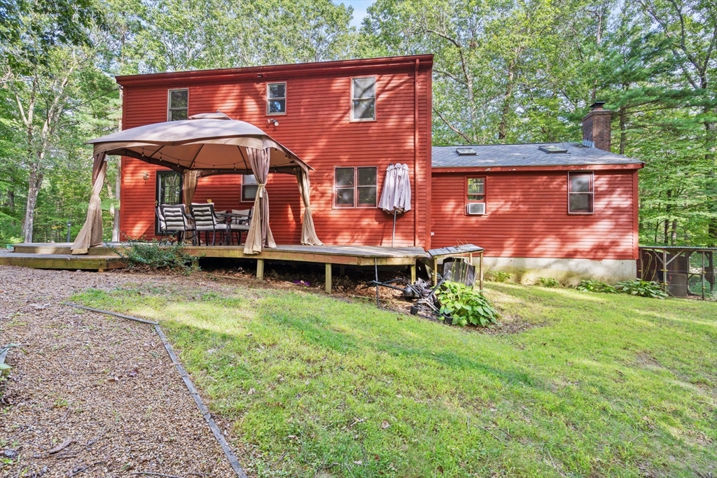68 Borkum Road Spencer, MA 01562 - Photo 6 of 32 Gallery Image 6
