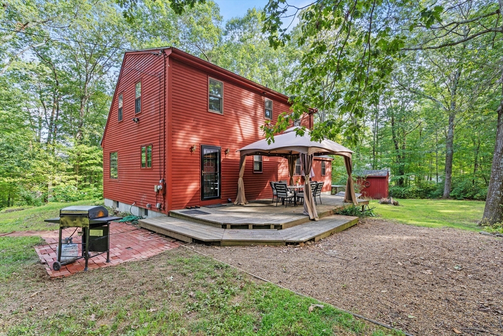 68 Borkum Road Spencer, MA 01562 - Photo 7 of 32 Gallery Image 7