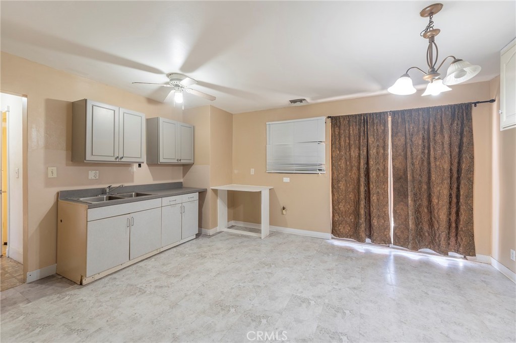 8090 Whitaker Street Buena Park, CA 90621 - Photo 6 of 54