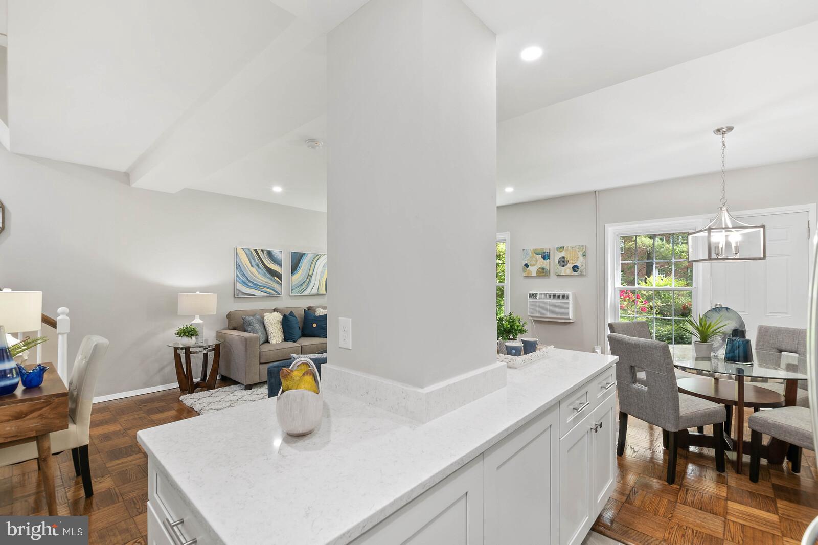 3372 Gunston Road Alexandria, VA 22302 - Photo 10 of 29