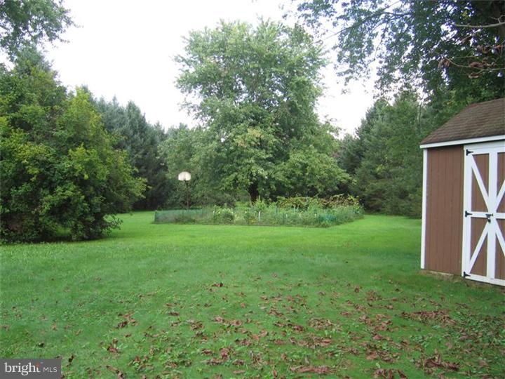 536 Chews Landing Road Sicklerville, NJ 08081 - Photo 24 of 24 Garden