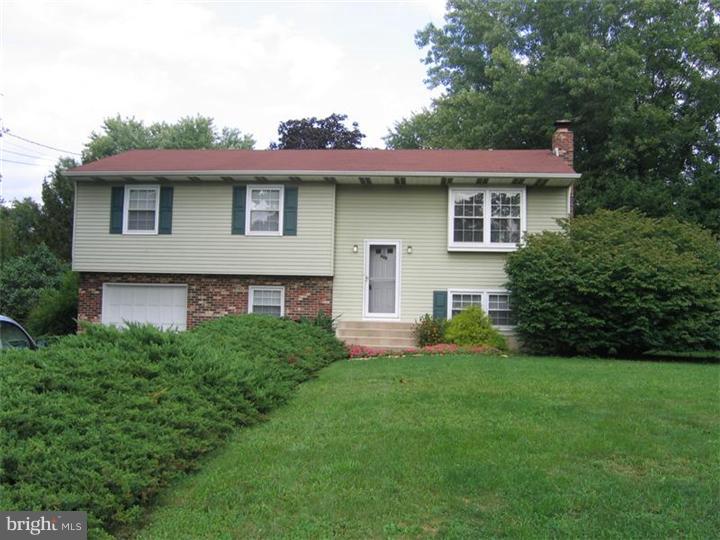 536 Chews Landing Road Sicklerville, NJ 08081 - Photo 4 of 24 Exterior Front