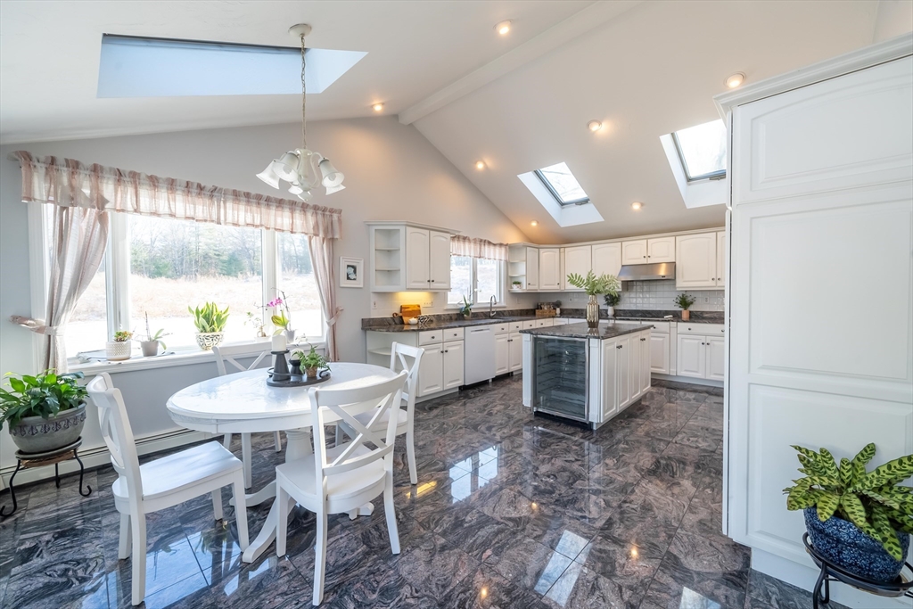 29 Woodpark Circle Lexington, MA 02421 - Photo 12 of 42