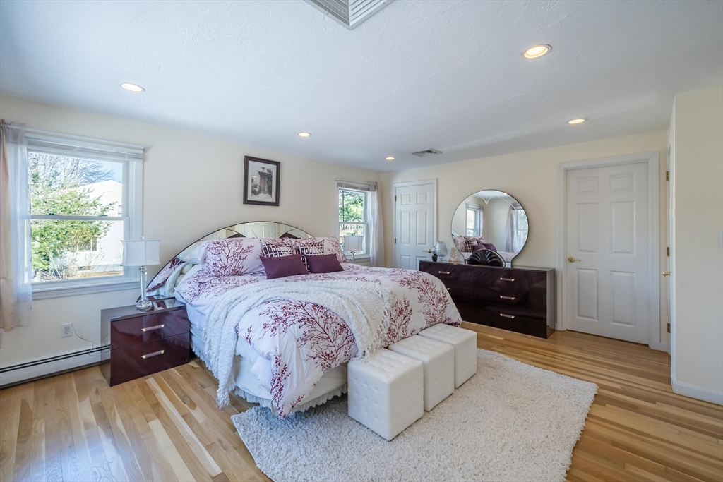 29 Woodpark Circle Lexington, MA 02421 - Photo 21 of 42